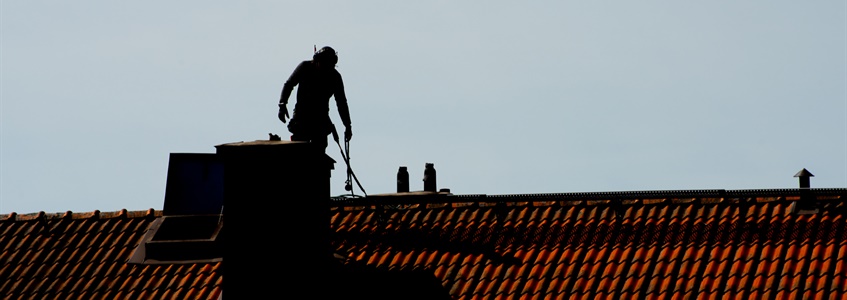 Hoe kan je een vochtige schoorsteen behandelen en renoveren?