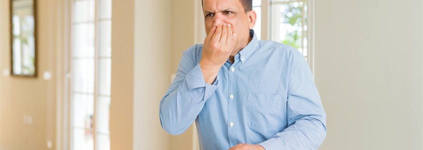 Wat zegt de geur in huis over de ernst van een vochtprobleem?